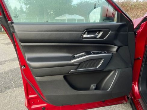 Used 2023 Nissan Pathfinder SL w/ SL Premium Package image 19