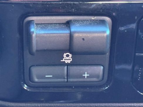 Used 2024 Chevrolet Silverado 3500 LT w/ Safety Package AWD/4WD image 18
