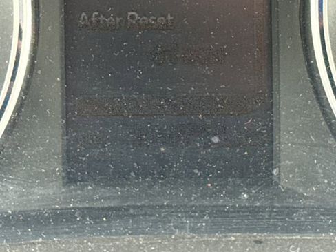 Used 2017 Toyota Highlander XLE image 28