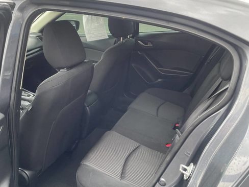 Used 2016 MAZDA MAZDA3 i Sport w/ Preferred Equipment Package image 11