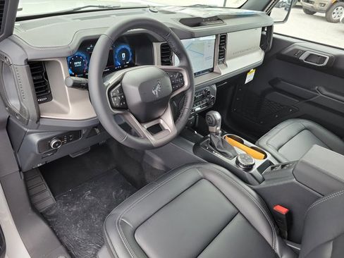 New 2026 Ford Bronco Outer Banks AWD/4WD image 18