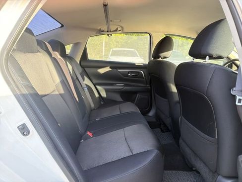 Used 2017 Nissan Altima 2.5 SR w/ Midnight Edition Package image 15