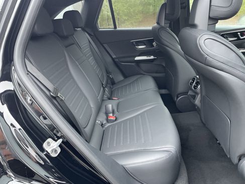 New 2026 Mercedes-Benz GLC 300 image 40