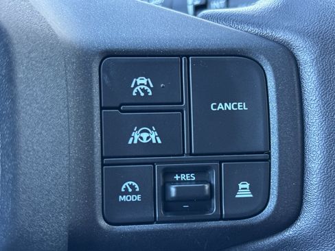Used 2026 Toyota RAV4 XLE Premium FWD image 31