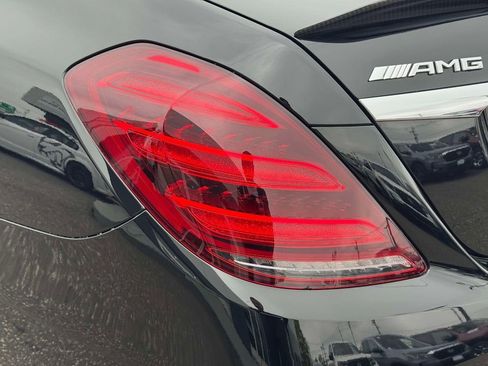 Used 2018 Mercedes-Benz S 63 AMG S 4MATIC Sedan image 10