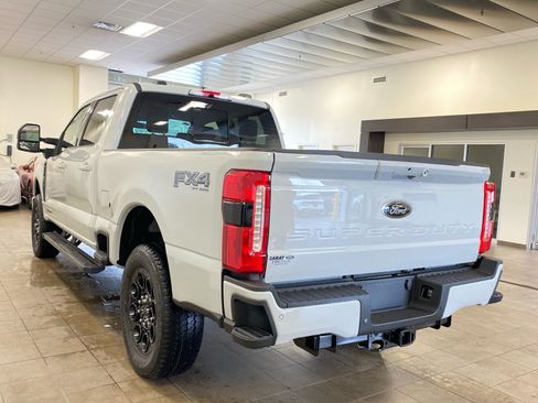 New 2026 Ford F250 Lariat w/ Black Appearance Package AWD/4WD image 5