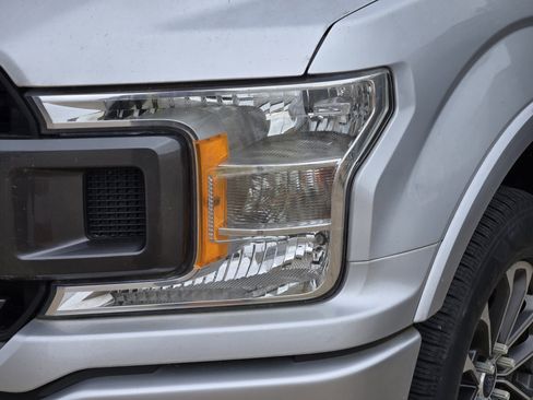 Used 2018 Ford F150 XLT w/ Equipment Group 302A Luxury RWD image 7