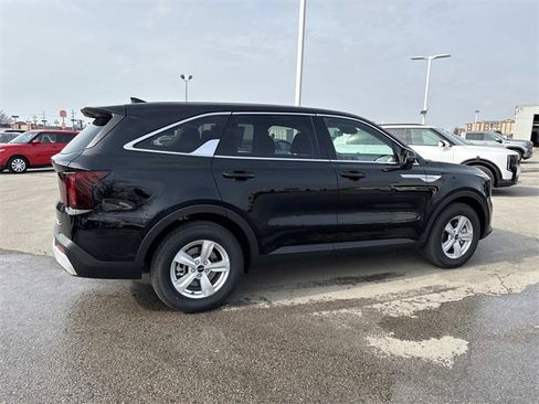 New 2026 Kia Sorento LX image 2