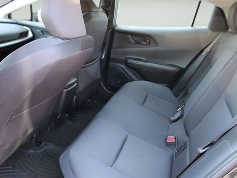 Used 2025 Toyota Prius LE AWD/4WD image 16