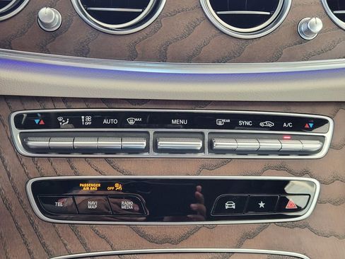 Used 2021 Mercedes-Benz E 350 4MATIC Sedan w/ Premium Package image 18