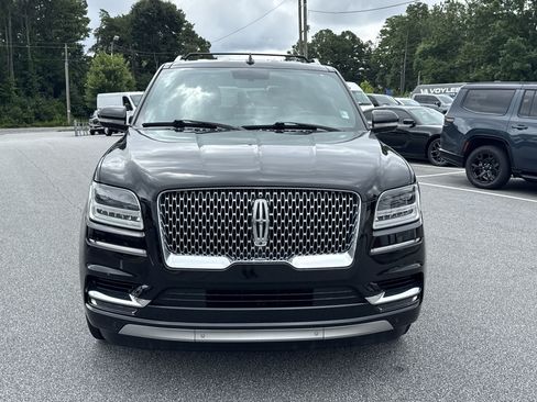 Used 2019 Lincoln Navigator Select w/ Cargo Package RWD image 2