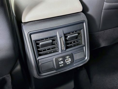 Used 2025 Subaru Forester Premium w/ Protection Package (1PH) AWD/4WD image 29