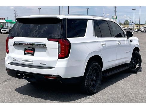 Used 2022 GMC Yukon SLE AWD/4WD image 15