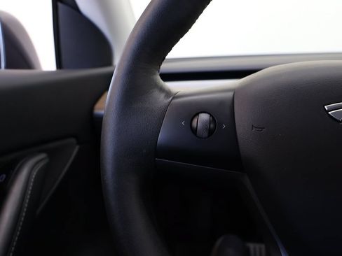 Used 2022 Tesla Model Y Performance AWD/4WD image 25
