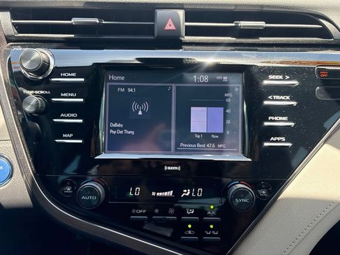 Used 2020 Toyota Camry LE FWD image 22