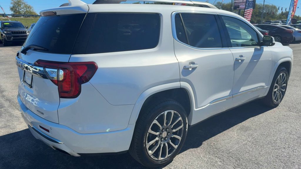 Used 2022 GMC Acadia Denali w/ Denali Ultimate Package AWD/4WD image 7