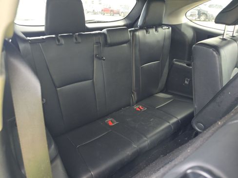 Used 2021 Toyota Highlander XLE FWD image 14