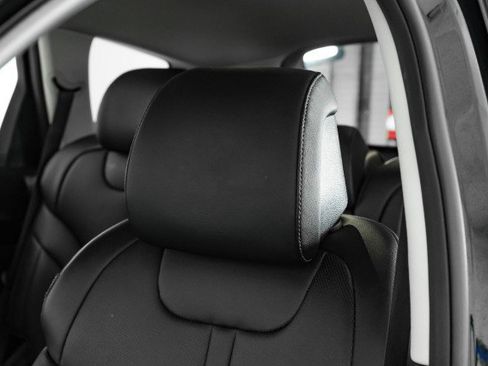 Used 2025 Genesis GV80 2.5T Standard image 29