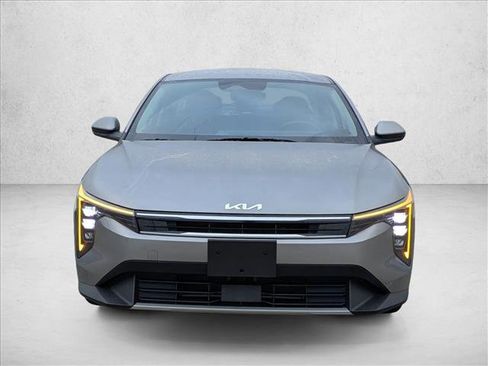 Used 2025 Kia K4 EX FWD image 2