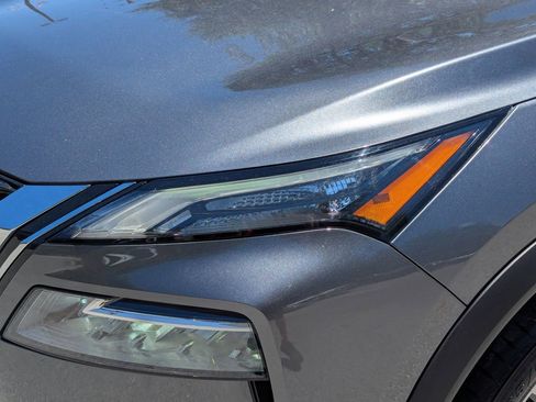 Used 2022 Nissan Rogue SV AWD/4WD image 10