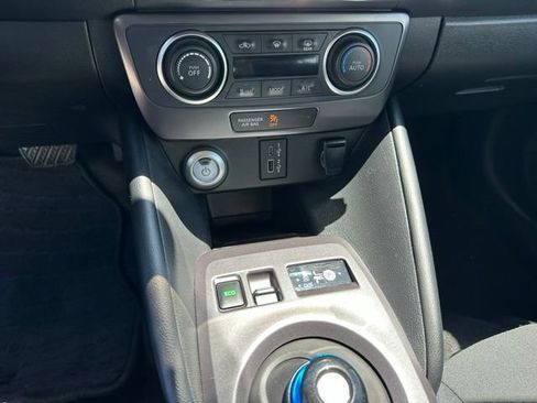 Used 2025 Nissan Leaf S FWD image 20