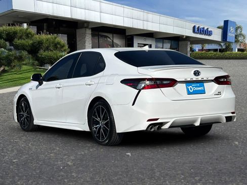 Used 2021 Toyota Camry SE image 7