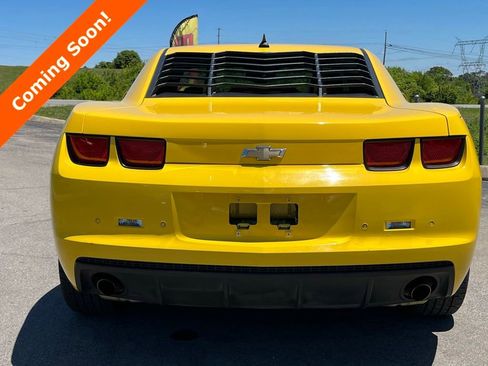 Used 2011 Chevrolet Camaro LT RWD image 3