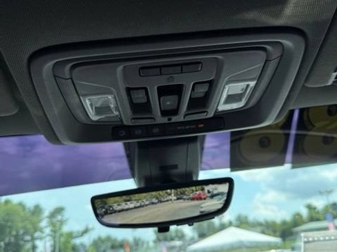 Used 2020 Chevrolet Silverado 1500 LTZ w/ LTZ Premium Package AWD/4WD image 9