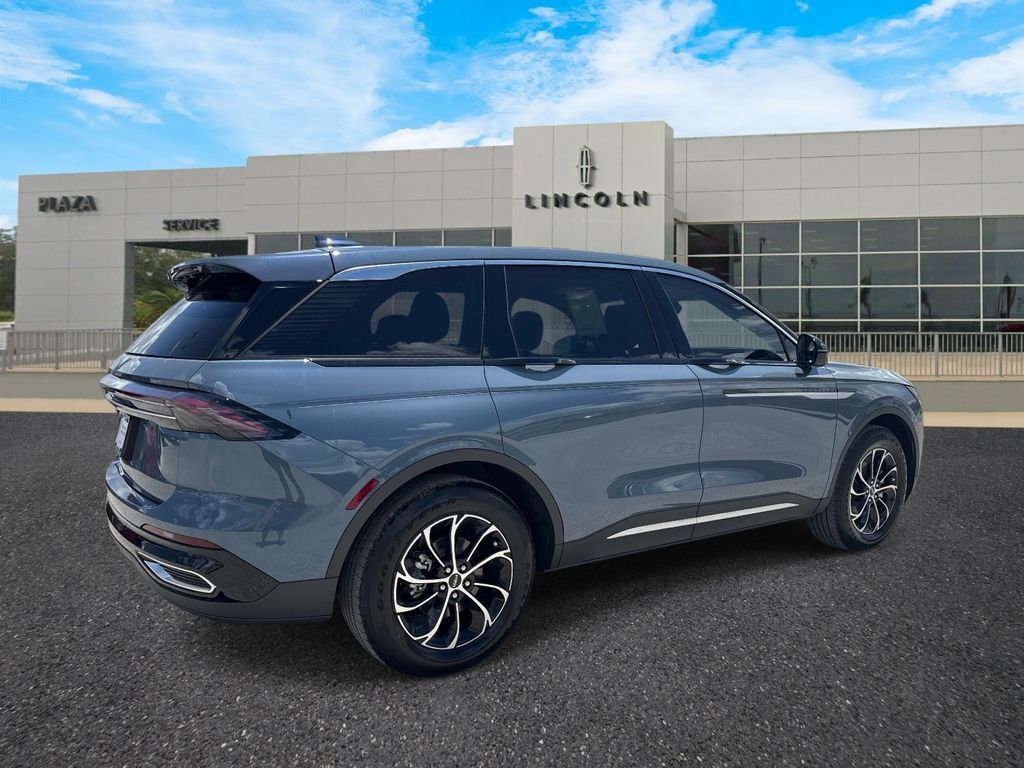 New 2026 Lincoln Nautilus Premier AWD/4WD image 3