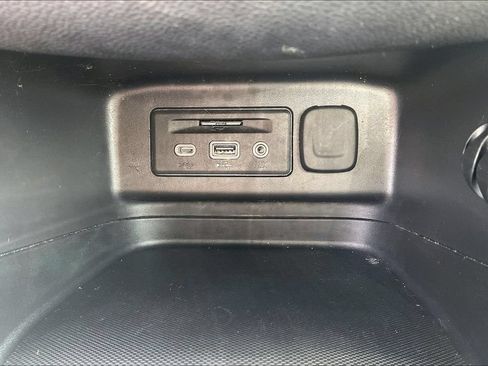 Used 2020 Chevrolet Equinox LT AWD/4WD image 18