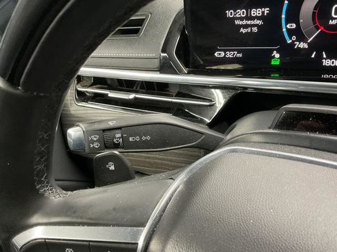 Used 2024 GMC Sierra EV Denali AWD/4WD image 18