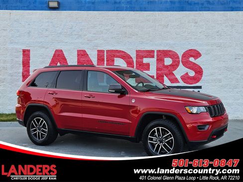 Used 2019 Jeep Grand Cherokee Trailhawk AWD/4WD image 1