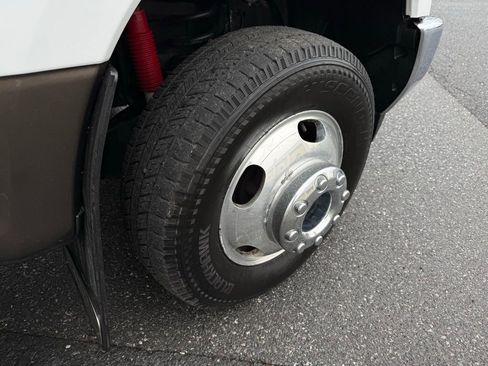 Used 2017 Ford F350 King Ranch w/ King Ranch Ultimate Package image 9