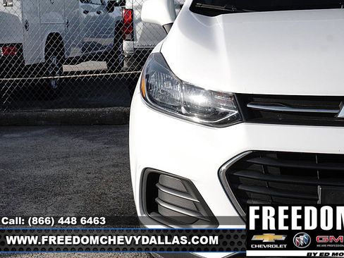 Used 2020 Chevrolet Trax LS w/ Tint and Cruise Package FWD image 6