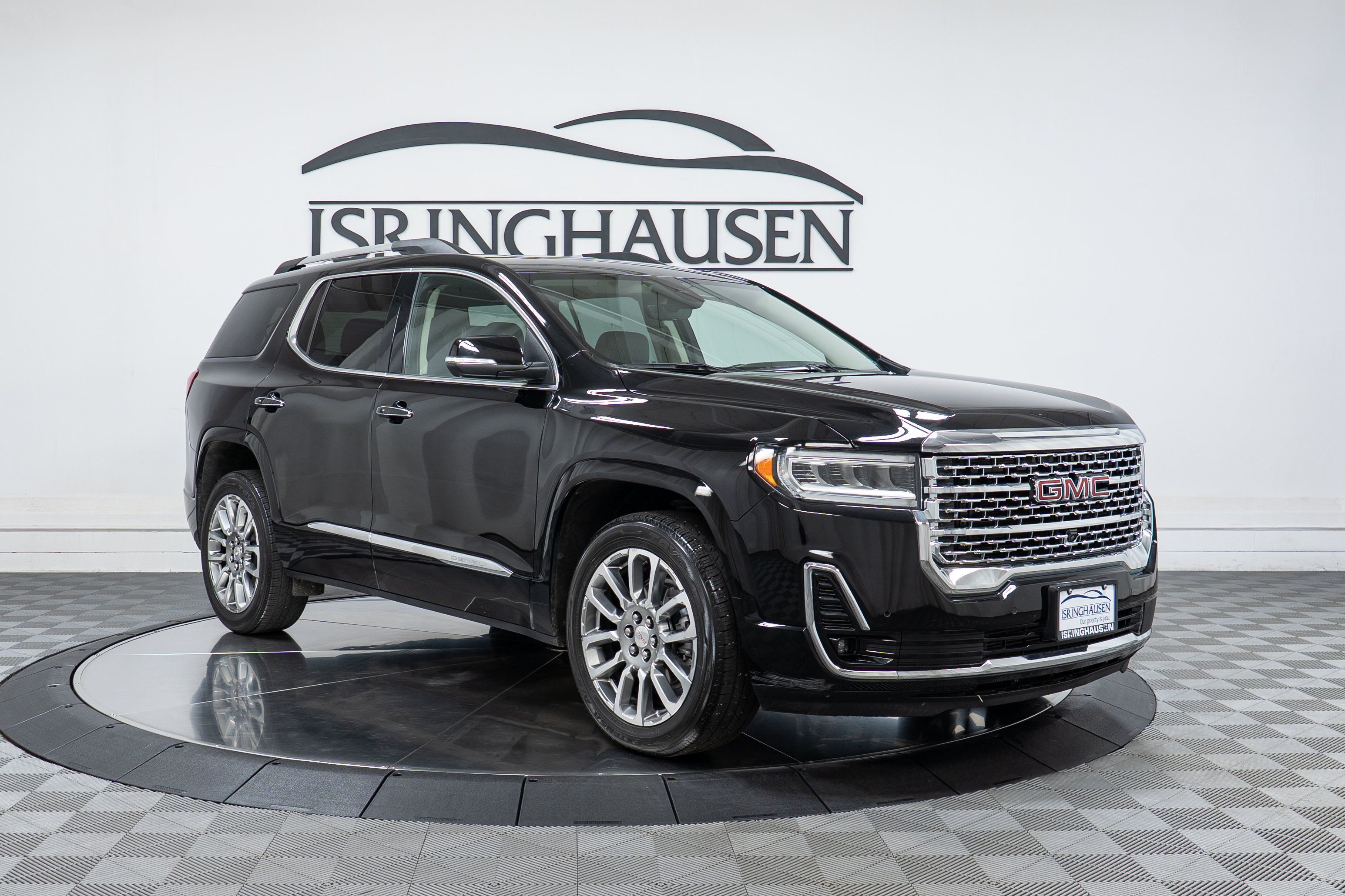 Used 2023 GMC Acadia Denali w/ Denali Ultimate Package FWD image 3