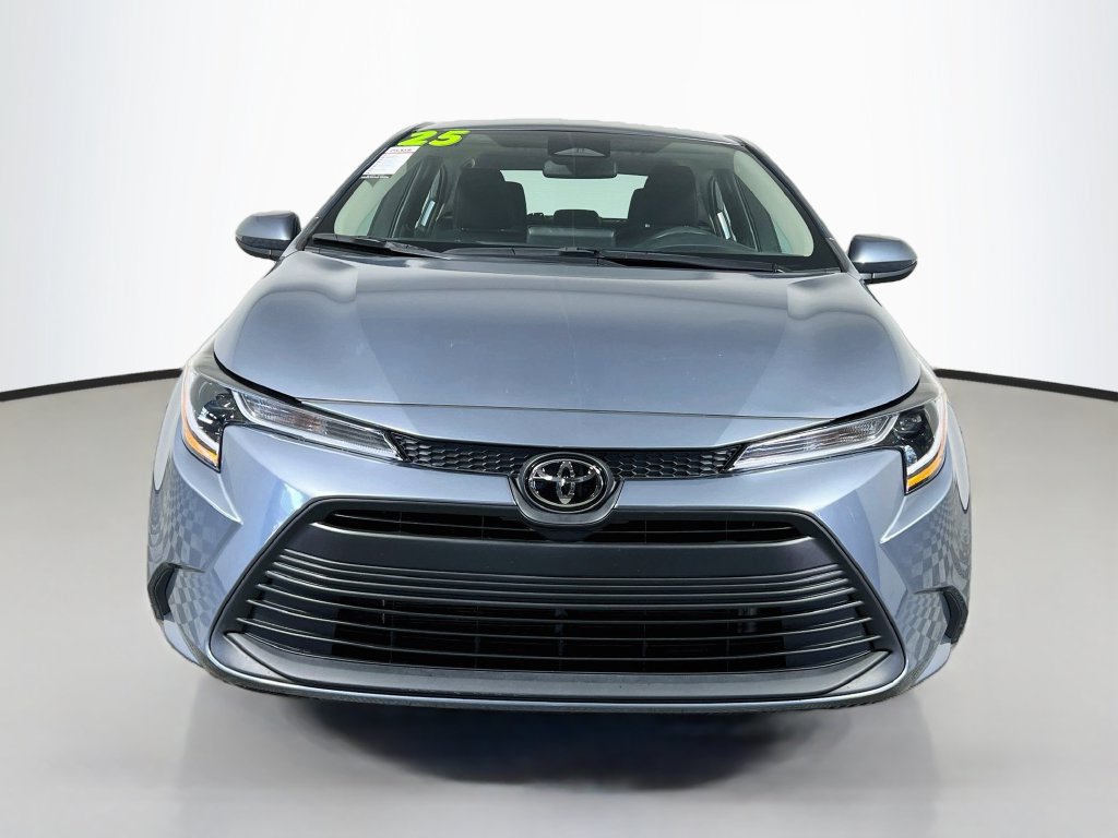 Used 2025 Toyota Corolla LE FWD image 8