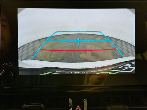 Used 2025 Toyota Corolla LE image 21