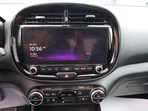 Used 2023 Kia Soul EX FWD image 17