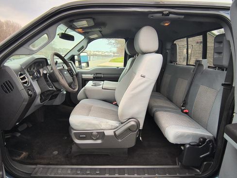 Used 2015 Ford F250 XLT w/ XLT Value Package image 10