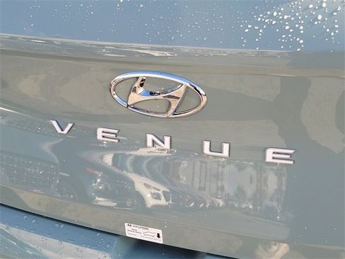 New 2026 Hyundai Venue SE image 21