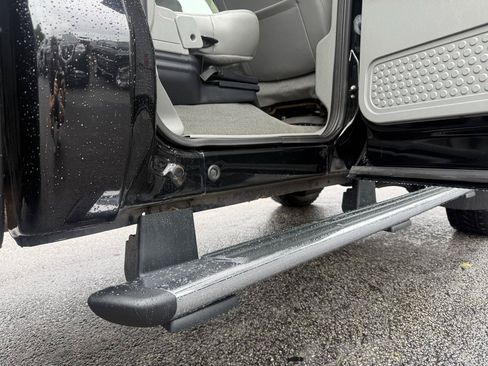 Used 2006 Ford F350 Lariat AWD/4WD image 32