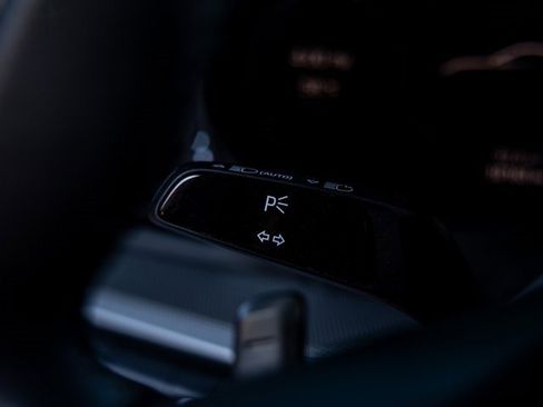 Used 2024 Porsche 911 Carrera 4S image 38