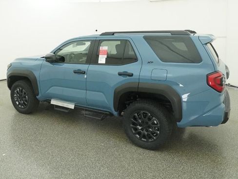 New 2026 Toyota 4Runner SR5 image 4