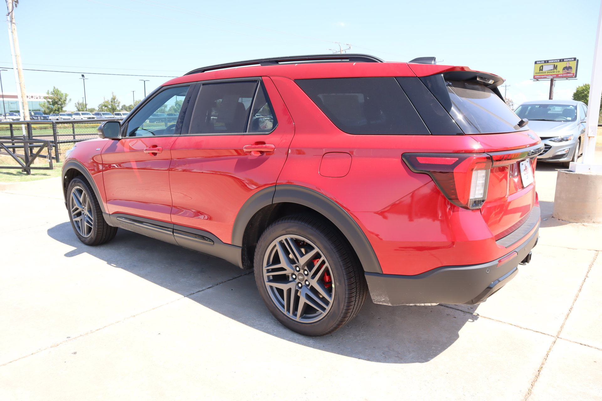 New 2026 Ford Explorer ST-Line w/ ST-Line Street Pack AWD/4WD image 27