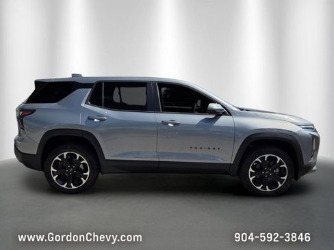 New 2026 Chevrolet Equinox LT FWD image 8