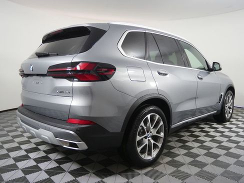 New 2026 BMW X5 xDrive40i AWD/4WD image 3