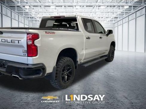 Used 2021 Chevrolet Silverado 1500 LT Trail Boss w/ Bed Protection Package AWD/4WD image 9