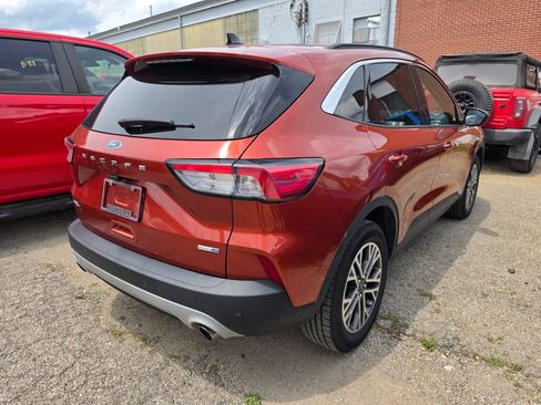 Used 2020 Ford Escape SEL AWD/4WD image 2