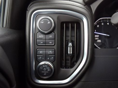 Used 2019 GMC Sierra 1500 SLT image 26
