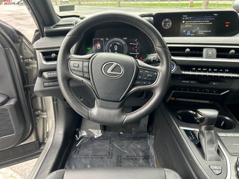 Used 2022 Lexus UX 250h w/ Premium Package AWD/4WD image 25